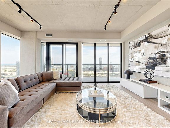3rd image of 284 King St E #2901