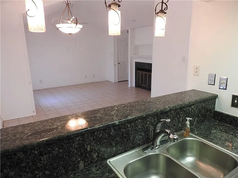 248 Jefferson Pkwy — Photo 10