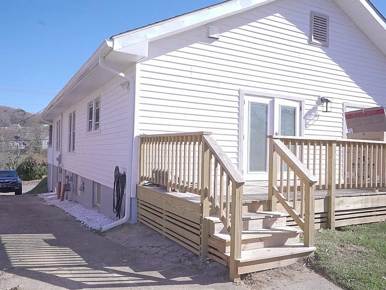 79 Congress St — Photo 4