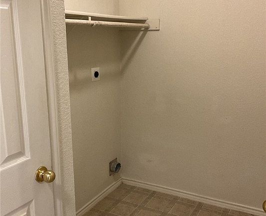 5th image of 2807 Kerrville Ct