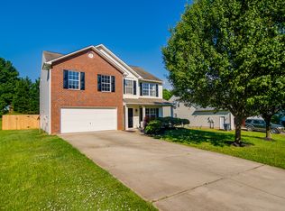 818 Korner Rock Rd, Kernersville, NC 27284