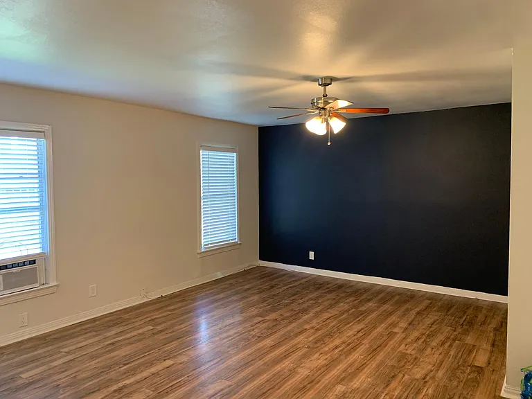4209 Junius St #4 — Photo 4
