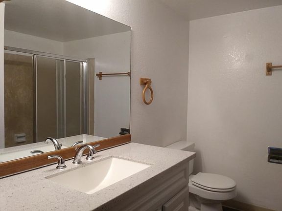 3rd image of 10329 Midvale Ave N #B