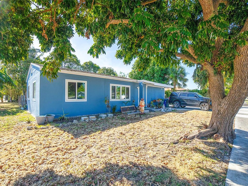 1st image of 404 Bayberry Drive