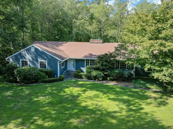 139 Echo Hill Drive, Stamford, CT 06903