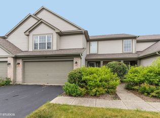 437 Ashwood Ct #437, Lindenhurst, IL 60046