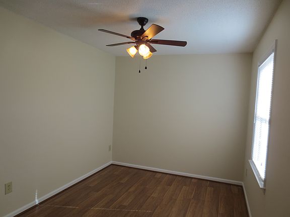 3rd image of 720 Kincaid Cir #7
