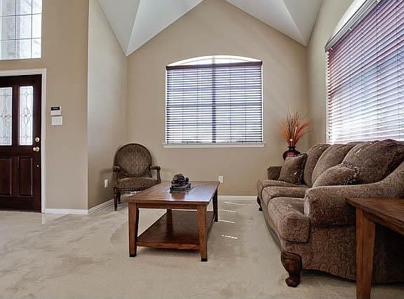5th image of 5425 Centeridge Ln