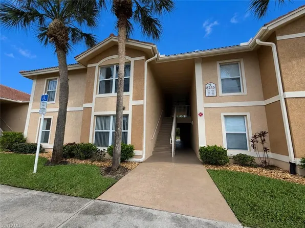 8245 Ibis Club Dr APT 403, Naples, FL 34104