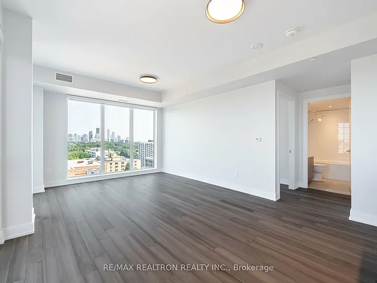 2525 Bathurst St #1009 — Photo 6