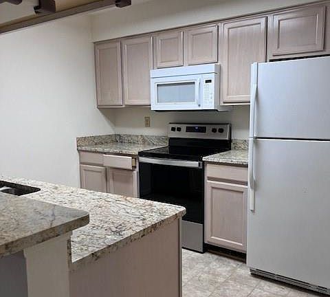 5th image of 841 Shoal Creek Trl