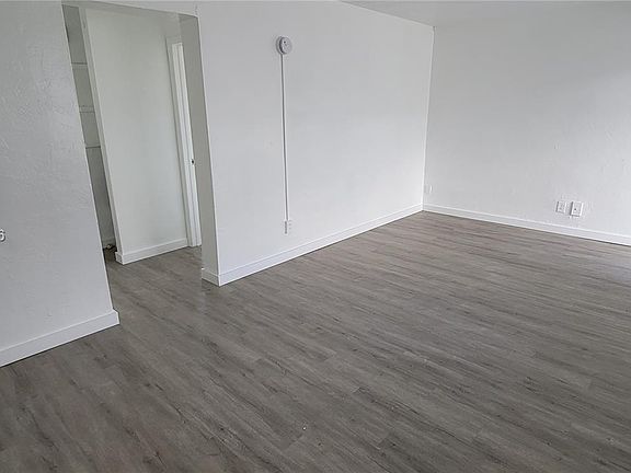 3rd image of 111 SW 18th Ave #3