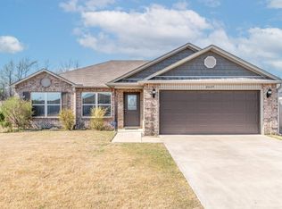2429 Lancashire Ln, Cabot, AR 72023