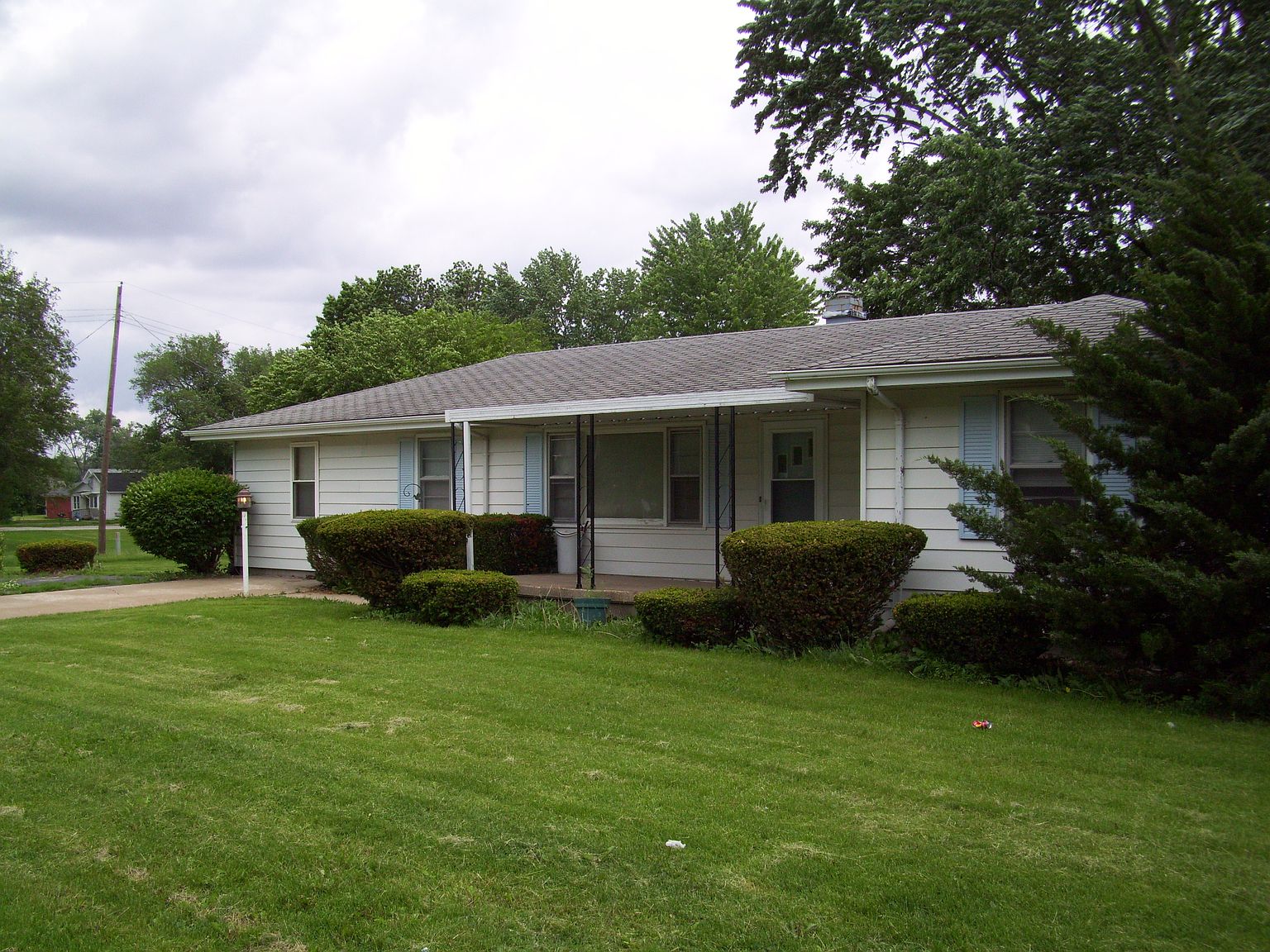 523 S Green St, Piper City, IL 60959 Zillow
