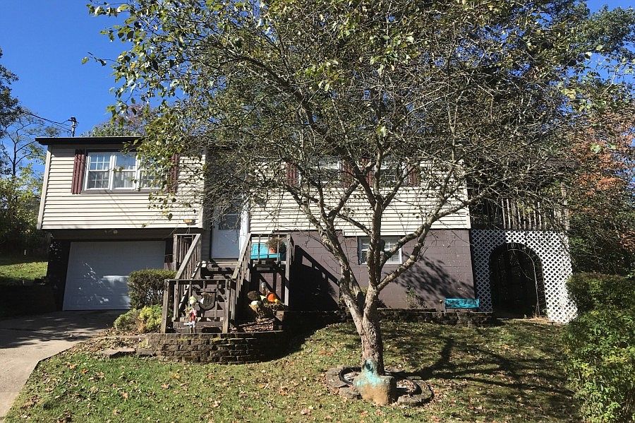 1st image of 391 Captain Ames Dr
