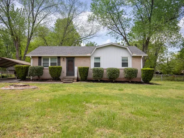 2842 Sunnyview Dr, Murfreesboro, TN 37128