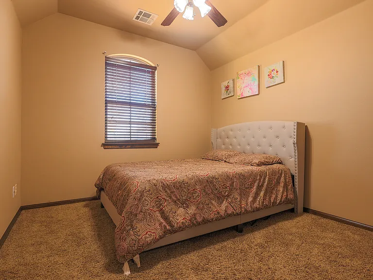 17701 Griffin Gate Dr — Photo 13