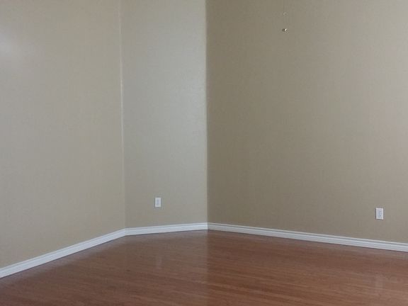 4th image of 8709 Brookhollow Dr