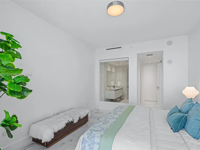 700 NE 26th Ter #5606 — Photo 16