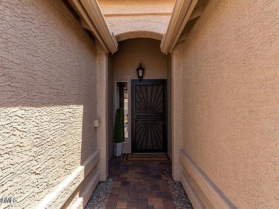 5th image of 1831 E WESTCHESTER Drive