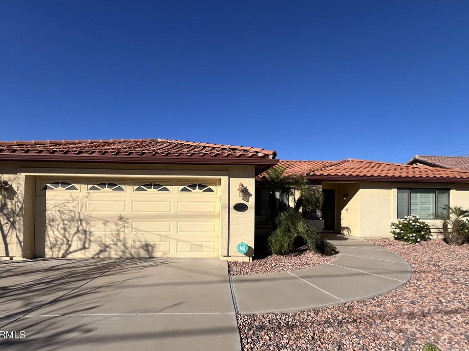 1st image of 802 E Roberts Rd