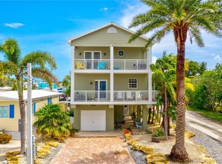 826 Boyd St, Key Largo, FL 33037