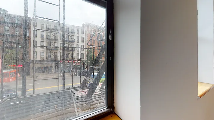 Rented by Bond New York | media 25