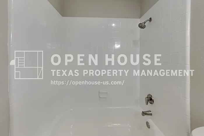 4208 Staghorn Cir N — Photo 17