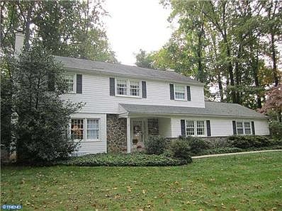 2nd image of 582 Westwood Dr