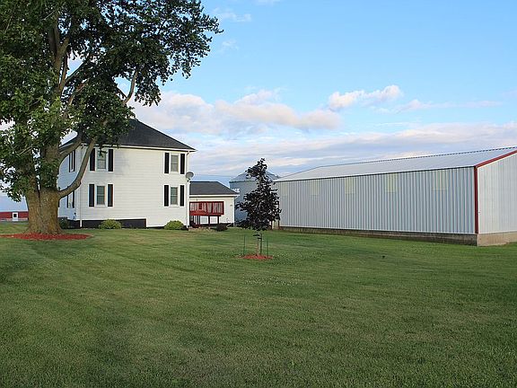 2nd image of 25692 Hill Valley Ln