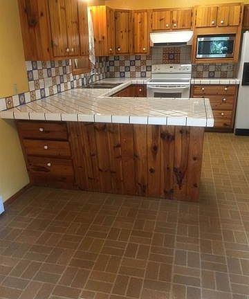 5th image of 2111 Murie Ln