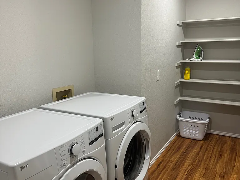 209 Colt Ln — Photo 12
