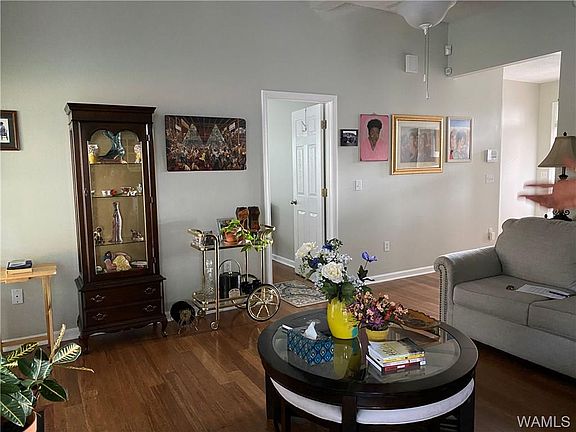 2nd image of 5537 Heatherbrae Ln