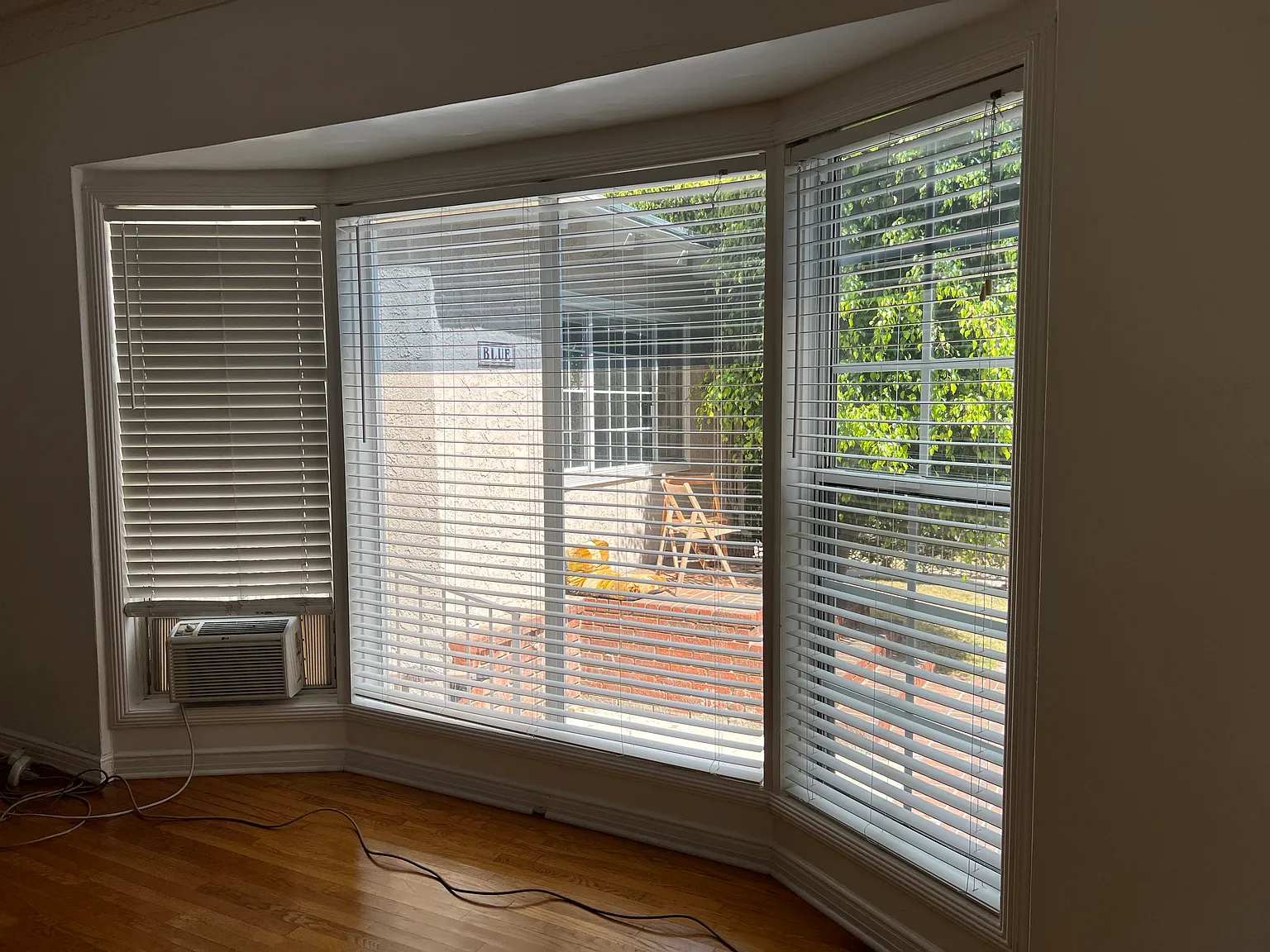 11217 Washington Pl — Photo 2