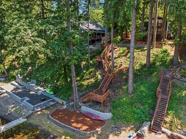 5633 Lake Saint Clair Drive SE, Olympia, WA 98513