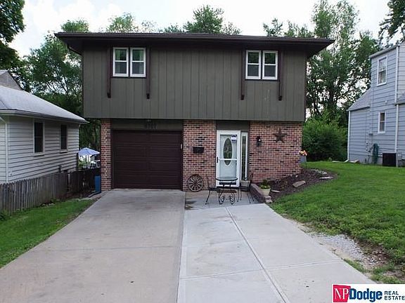 3rd image of 6307 Charles St
