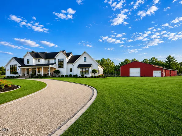 4950 Black Rd, Monclova, OH 43542