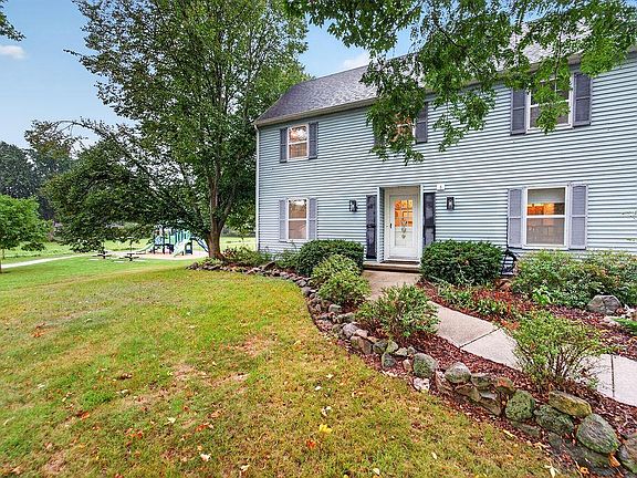 2nd image of 1001 W Blackhawk DRIVE