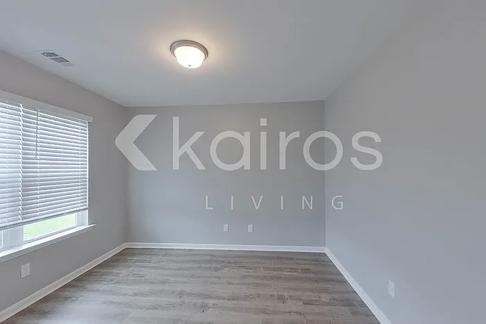 109 Saint Matthew Way — Photo 3