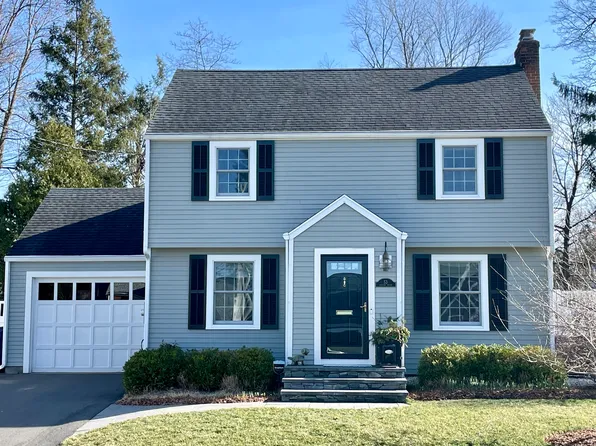 53 Hilltop Drive, West Hartford, CT 06107