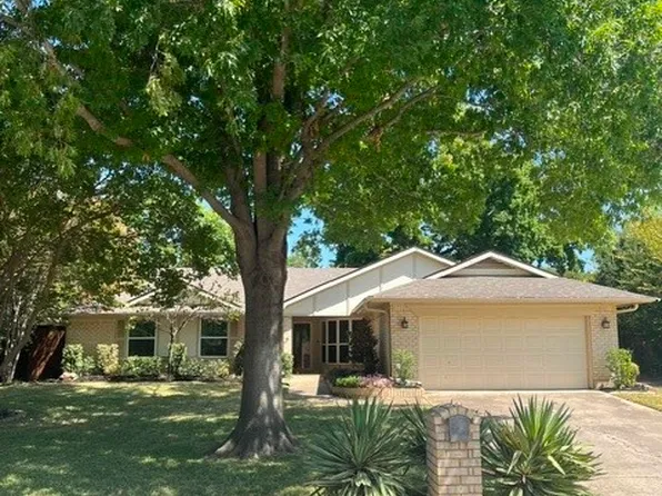 2846 Columbine Dr, Grapevine, TX 76051