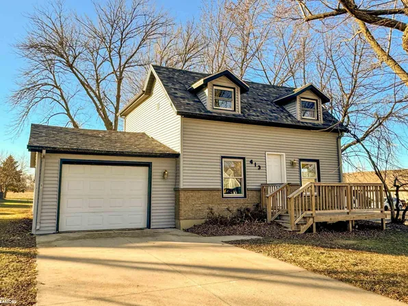413 7th St SW, Hampton, IA 50441