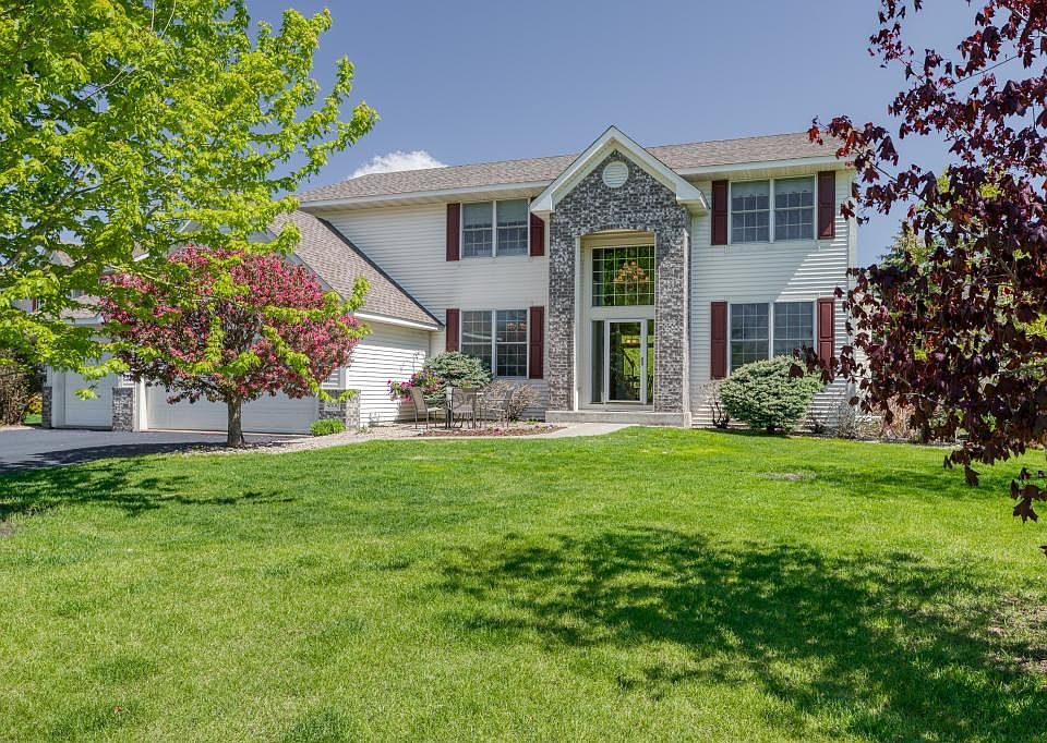 1st image of 4800 Narcissus Ct N