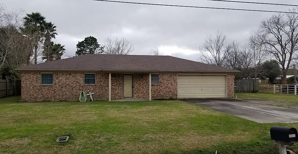 1st image of 2876 62nd St