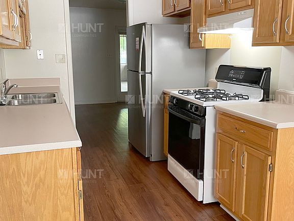 5th image of 1425B White Ct