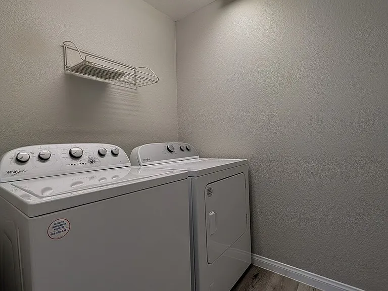 134 Cosmos Ct — Photo 11