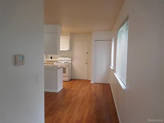4th image of 2914 Lovington Dr #2