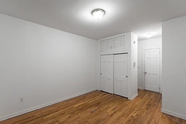 Rented by Bond New York | media 17