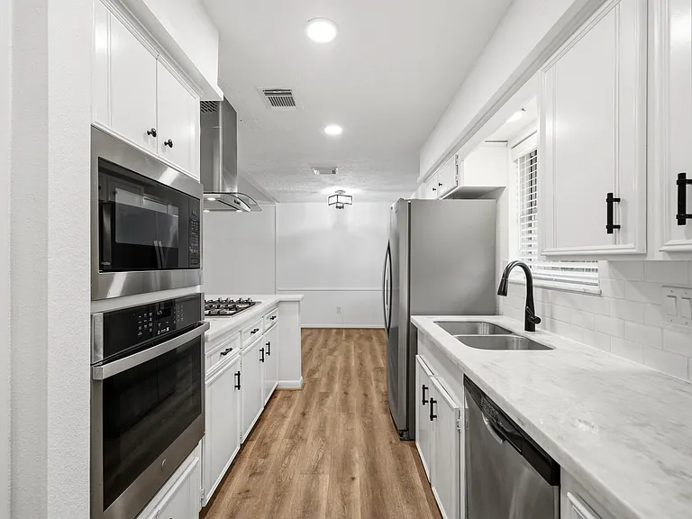 12931 Westella Dr — Photo 20