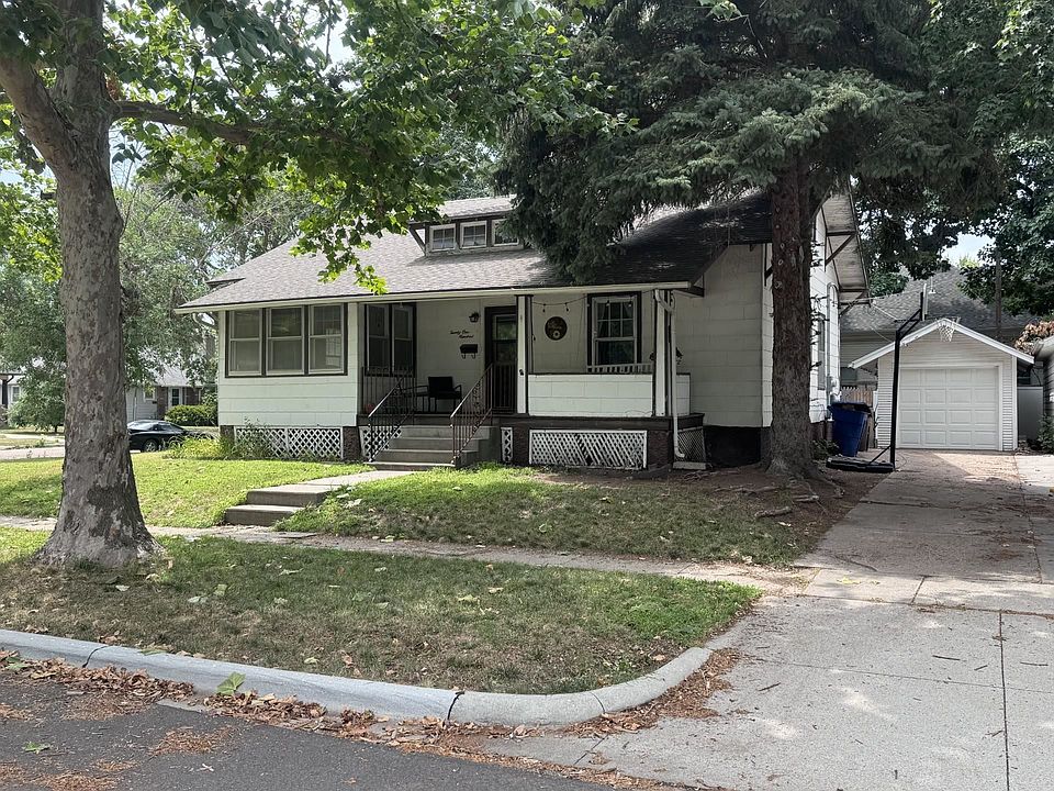 1st image of 2100 8th Ave